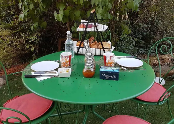 Les Coquelicots Nyaraló *